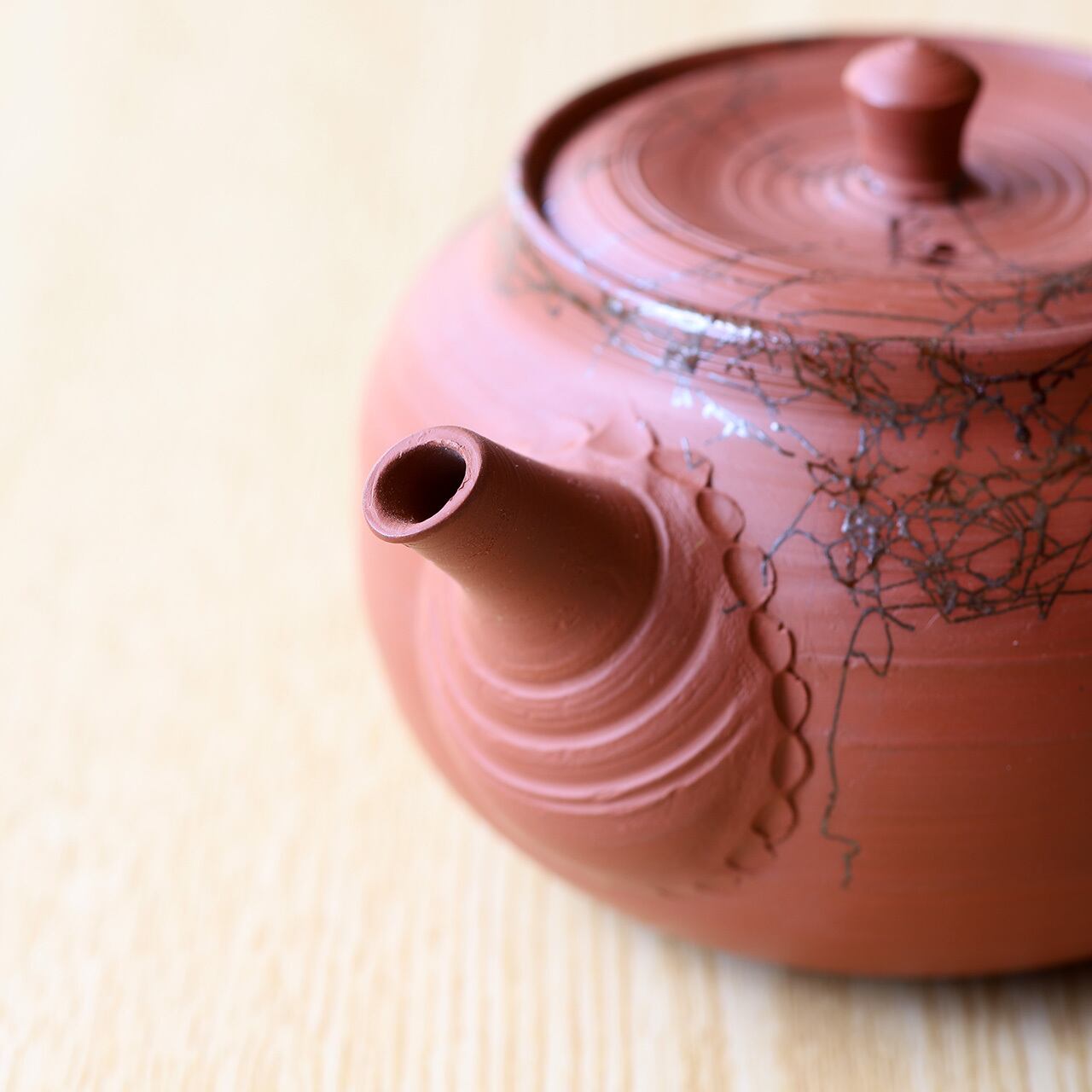 朱泥藻掛け 平急須 片山白山（常滑焼） | にっこう生活館 ONLINE SHOP