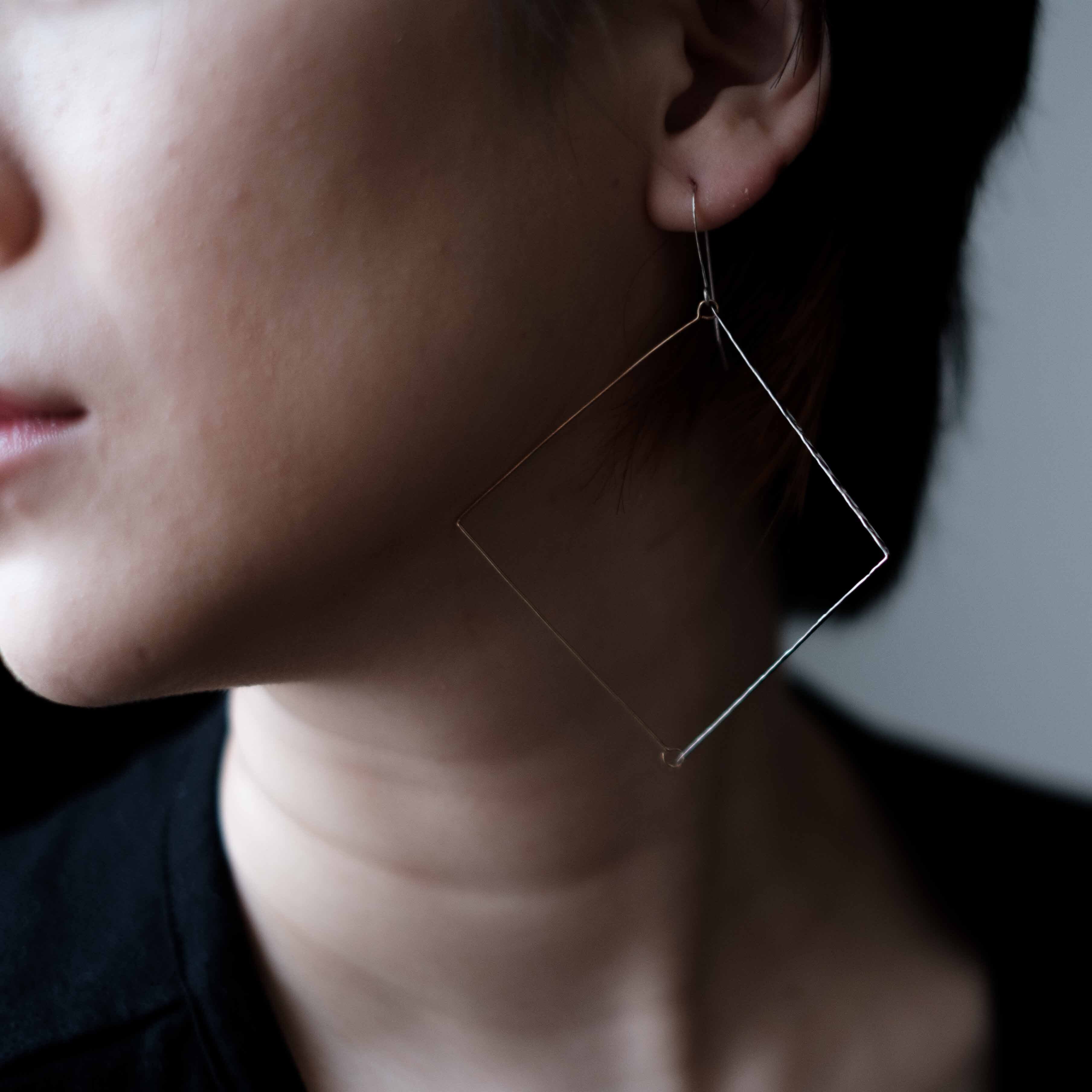 □」combination hook pierce | coloq