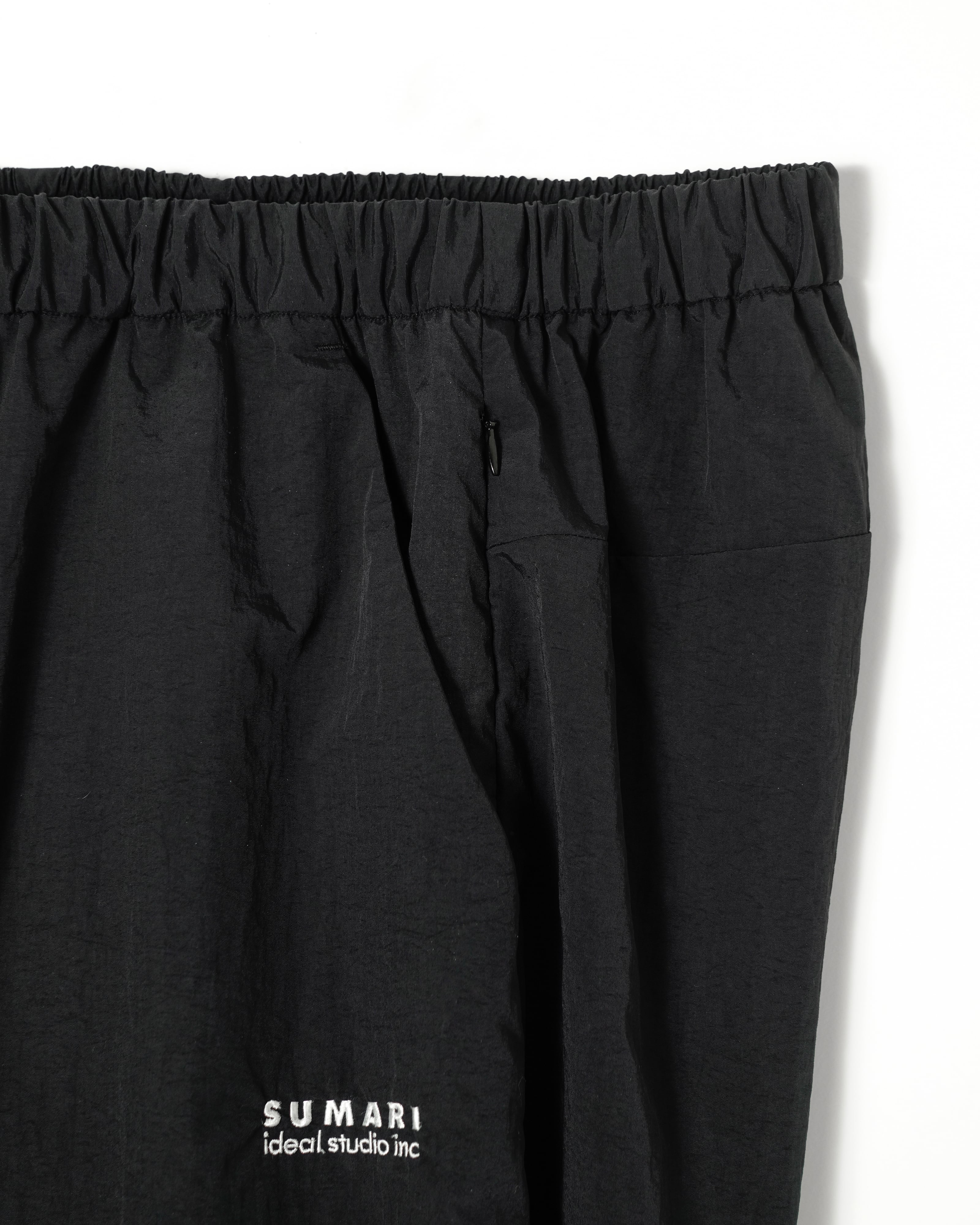 Restock】VENTILATION NYLON WIDE TAPERED PANTS (BLACK) | SUMARI