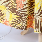 フラダンス 衣装 ワンピース ドレス イエロー系 ハワイアンプリント アロハ 花柄 植物柄 ベロア ボタニカル フラ ダンス レッスン 練習 半袖 華やか 鮮やか かわいい おしゃれ 上品 高級感 光沢感 フレア ブラウン系 オレンジ系 黄 茶 橙 フラダンス衣装 高級 ハワイアン おしゃれなデザイン 軽やか 華やかさ