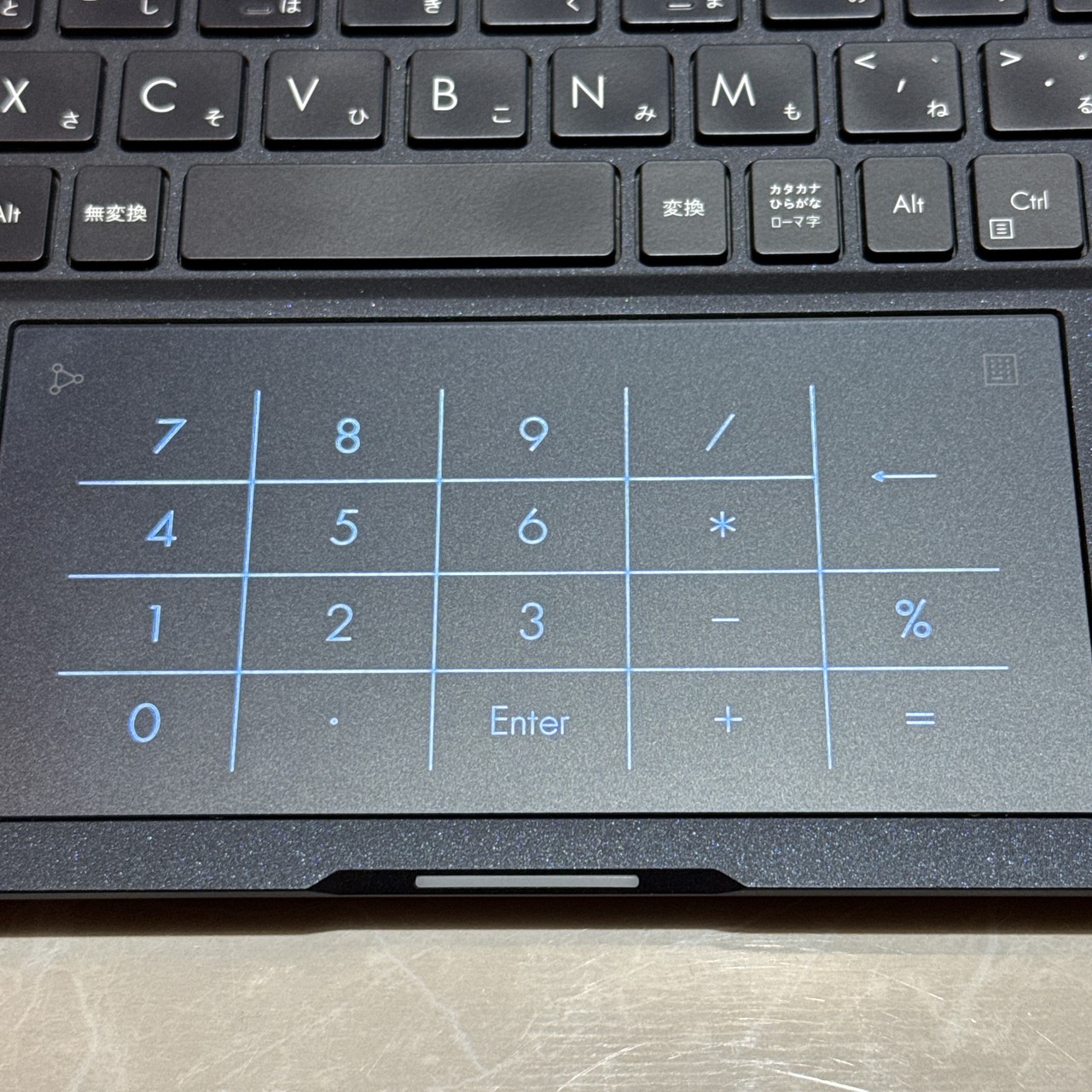 おすすめ‼️ASUS Expertbook☘最高峰i7☘第10世代☘メモリ16GB☘SSD256GB☘️ノートパソコン