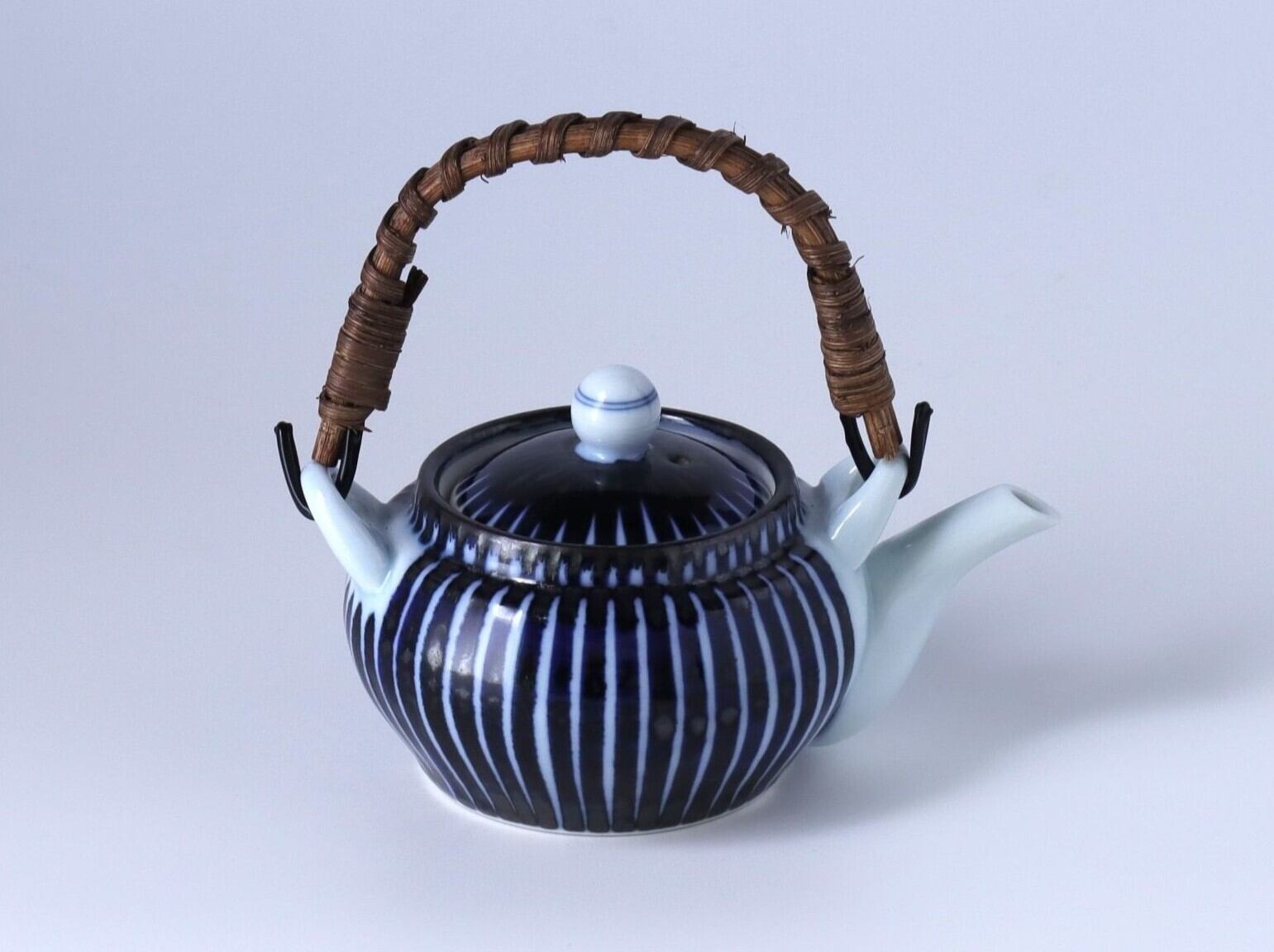 ミニ土瓶 染付十草 | 有田焼の白峰堂