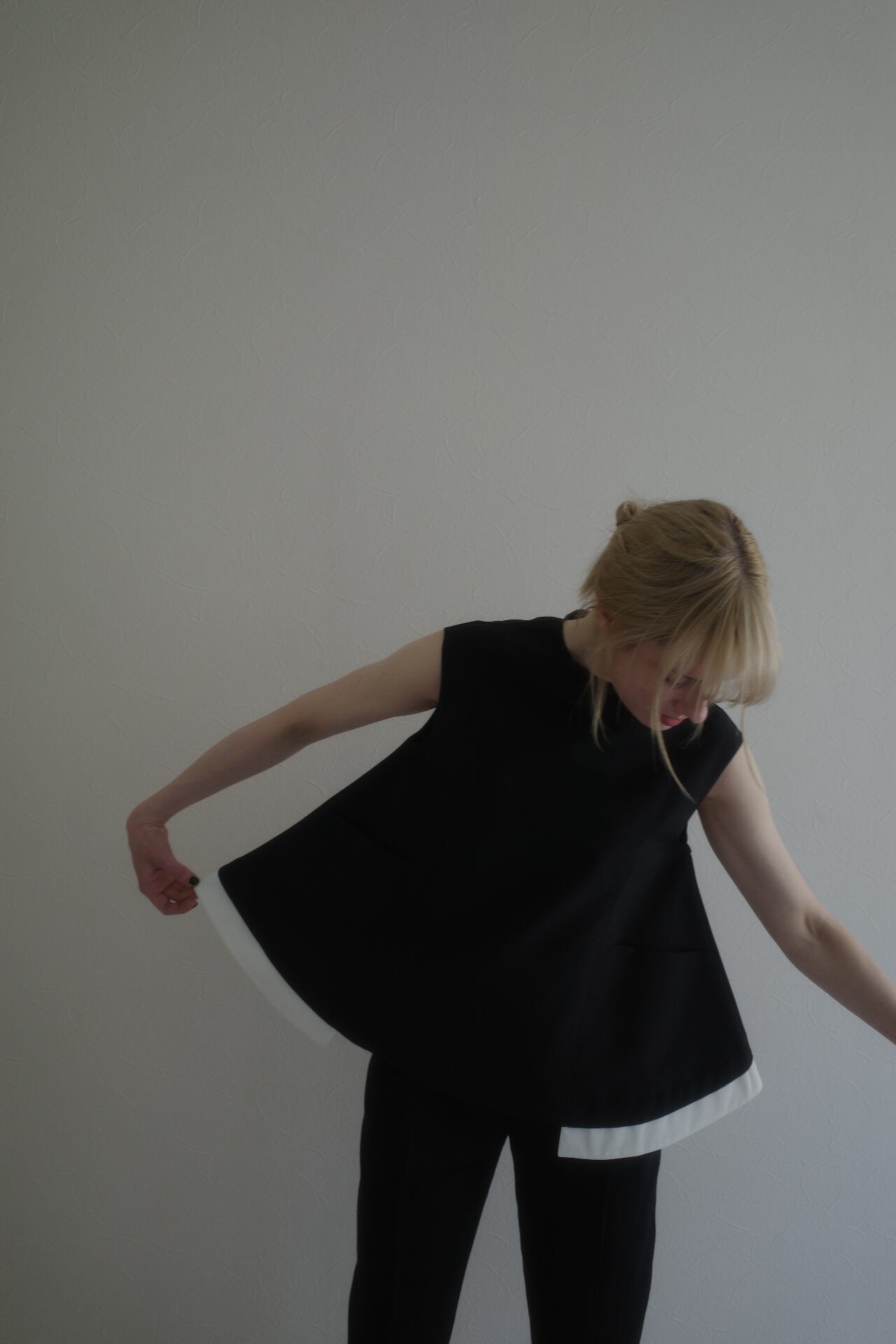 step hem tent blouse (black)