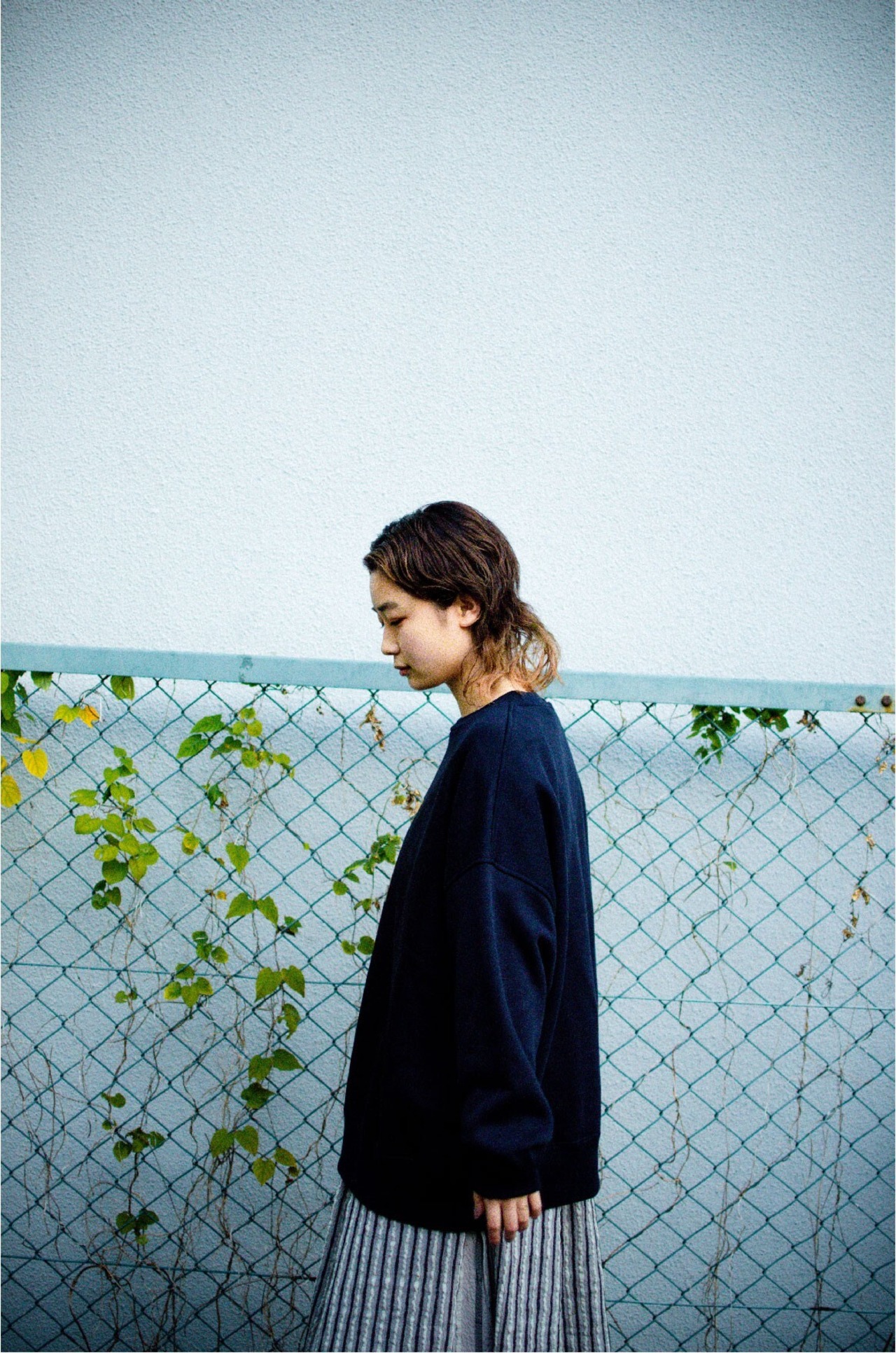 4.5TATAMI Big Silhouette Sweat navy