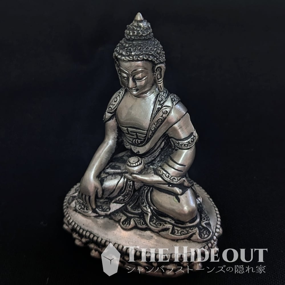 仏師彫刻純銀製仏像001 純銀製釈迦牟尼像 静寂の釈迦如来～流麗なる愛