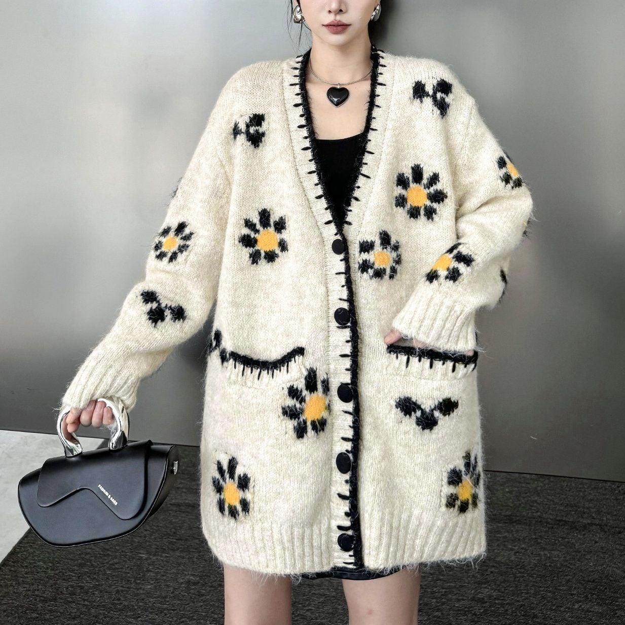 FLOWER PATTERN V-NECK KNIT CARDIGAN 1color M-15340