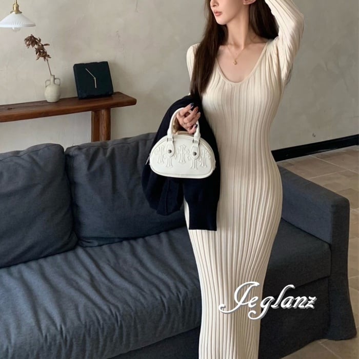 マキシ丈 プリーツ ワンピース ニット Vネック きれいめ シンプル派 2色(M5321)γ