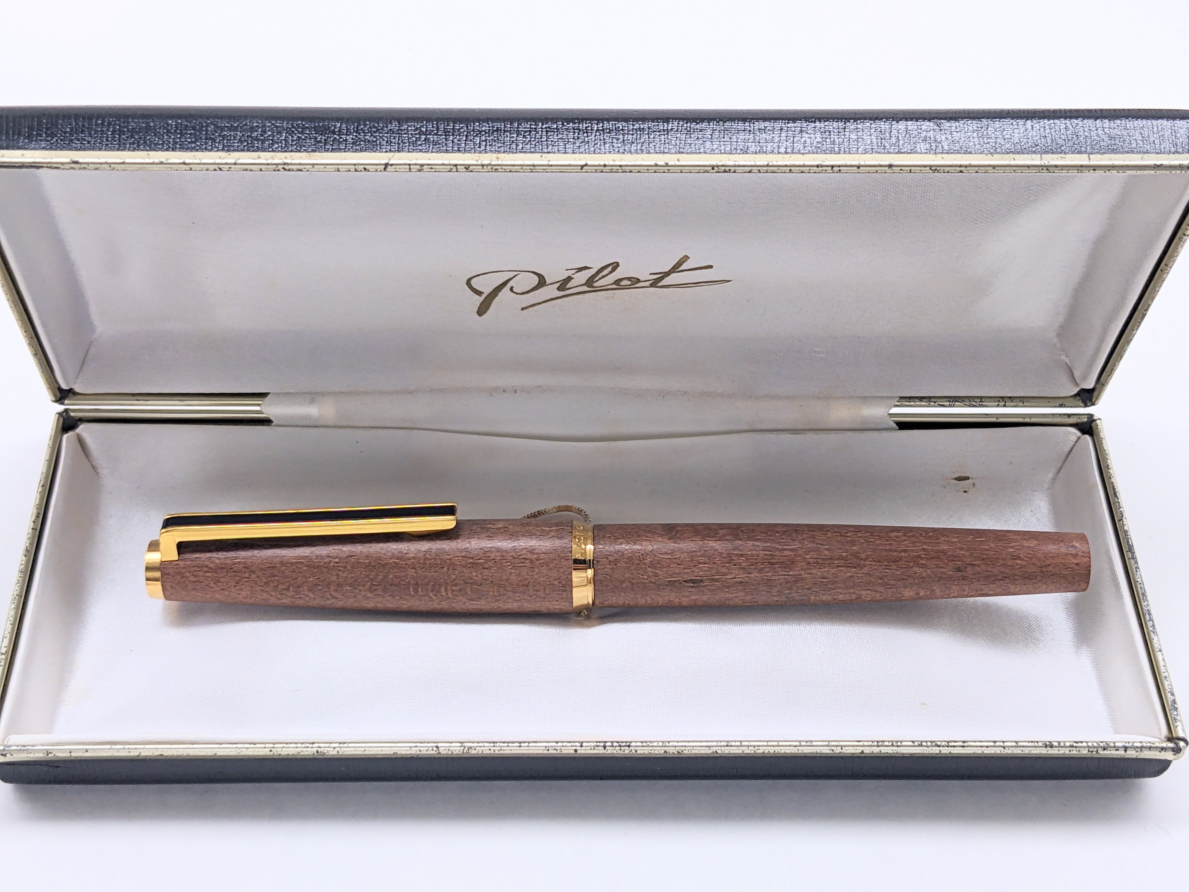 70s パイロット 羊革巻き万年筆 PILOT （細字） 14K 01623 | 川口明弘
