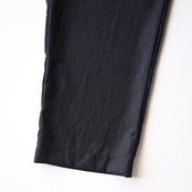 山内 / ウールメッシュクロス・ワンタックスラックス　洗い加工