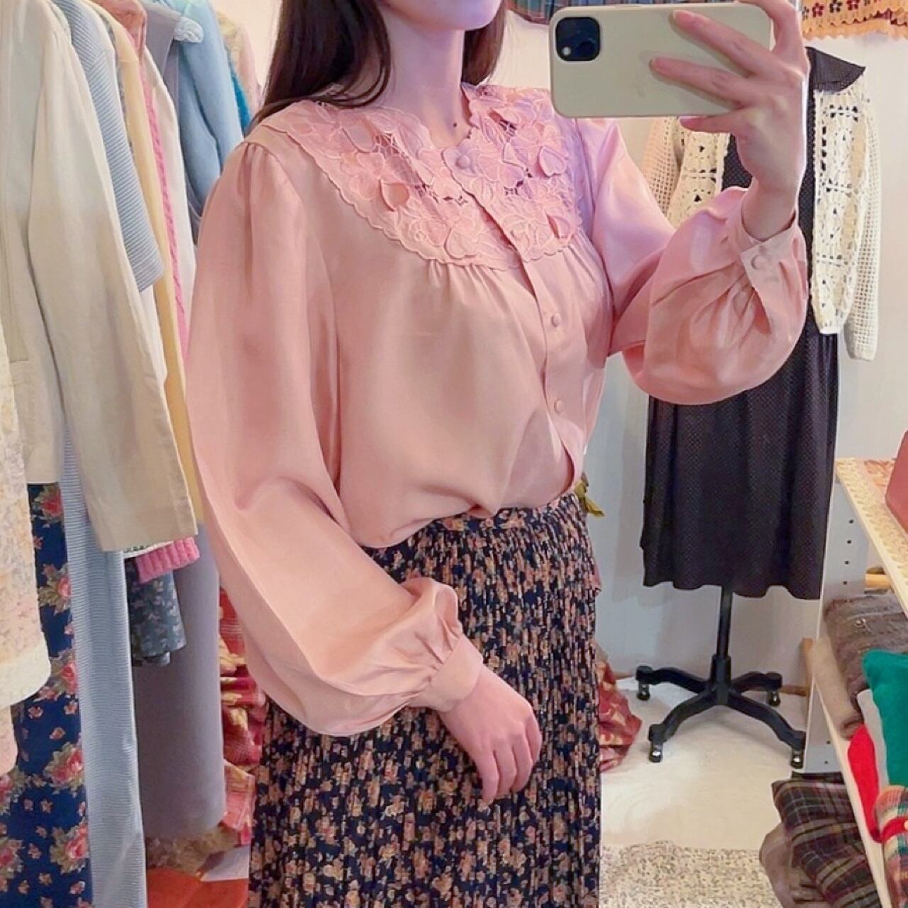 flower embroidery pink blouse