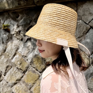 Ribbon straw hat