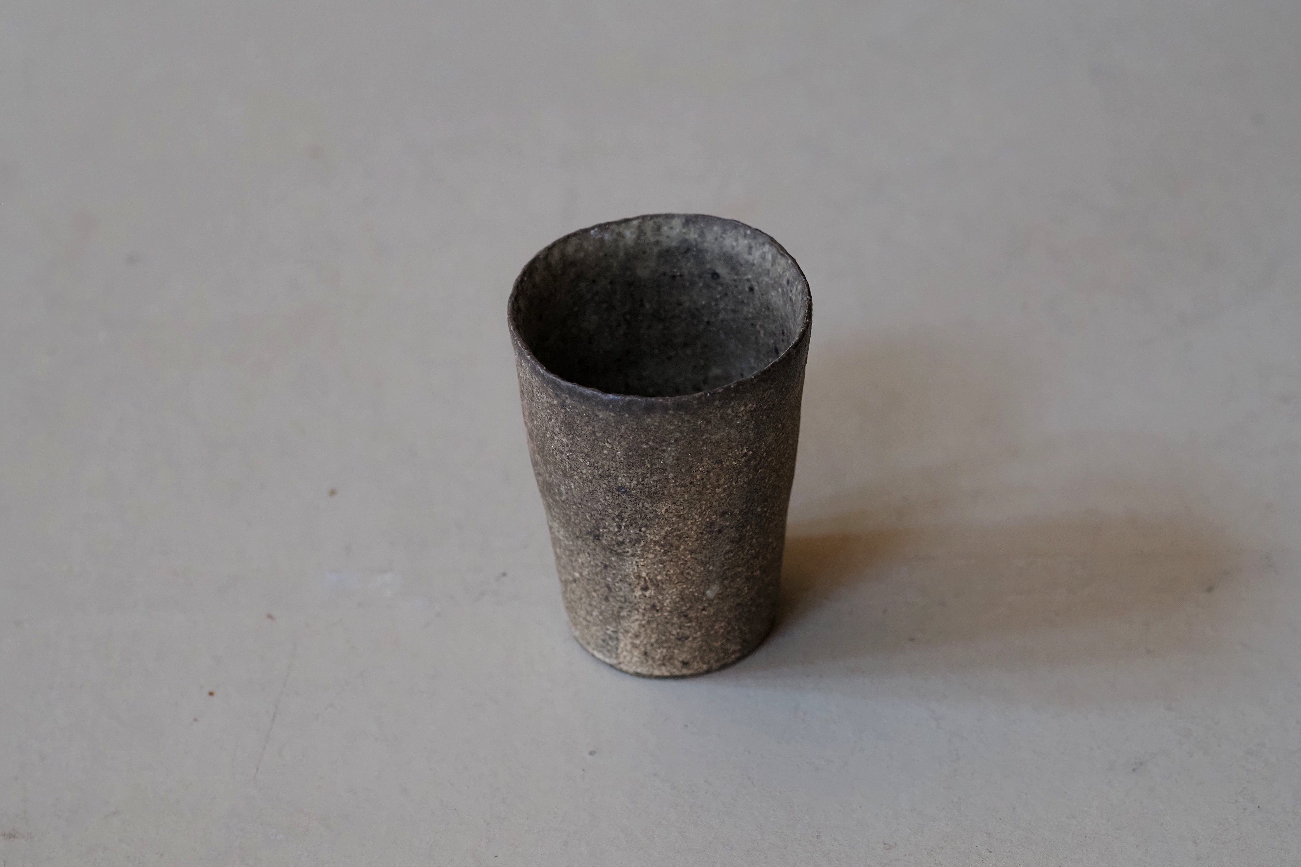 村上躍 白化粧壁掛 花器 未使用品 村上 躍 88.銀彩一輪挿 | 陶屋なづな