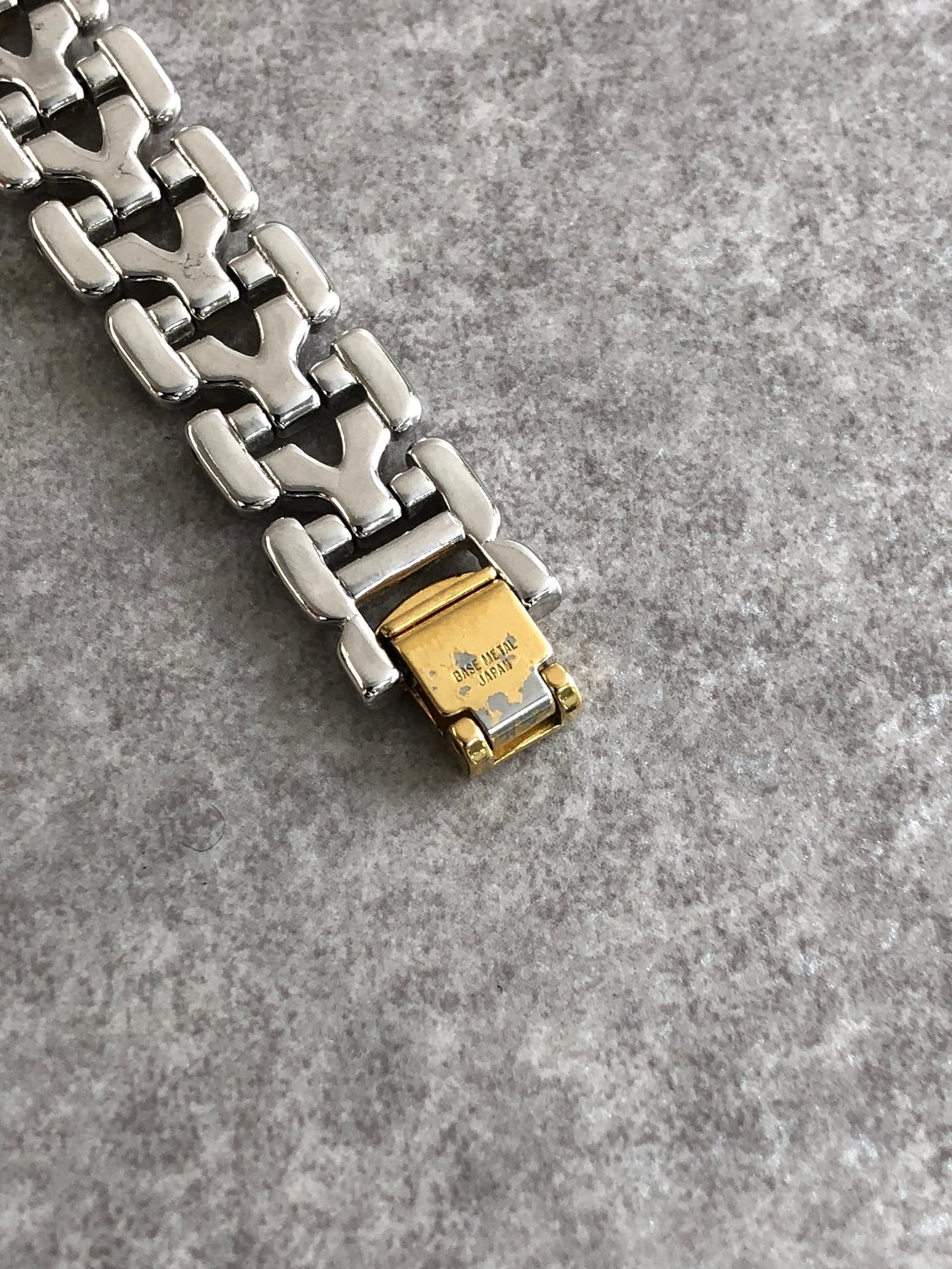 Yves Saint Laurent イヴ・サンローラン 腕時計 ゴールド×シルバー YSL