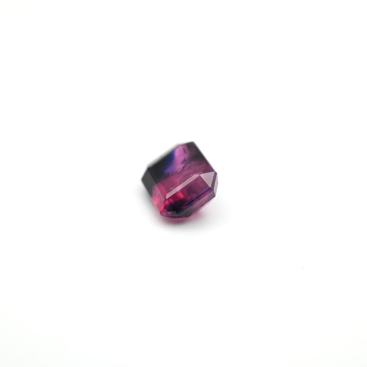 ウィンザーサファイア 1.890ct Winza Sapphire オクタゴンカット ウィンザーサファイア 1.890ct Winza Sapphire オクタゴンカット