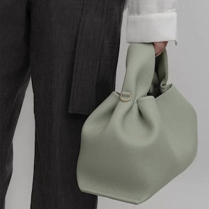 medium handbag　70805