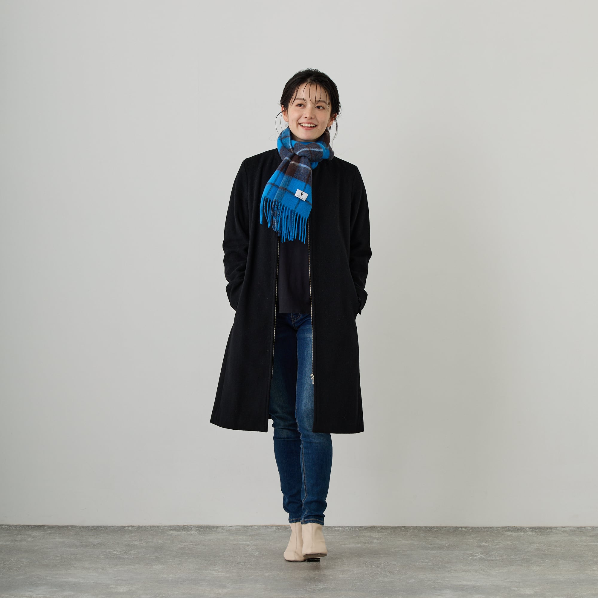 【カイ】ieefar カシミヤマフラー 青　Wasurenagusa カイ様専用】ieefar カシミヤマフラー 青 Wasurenagusa - メルカリ