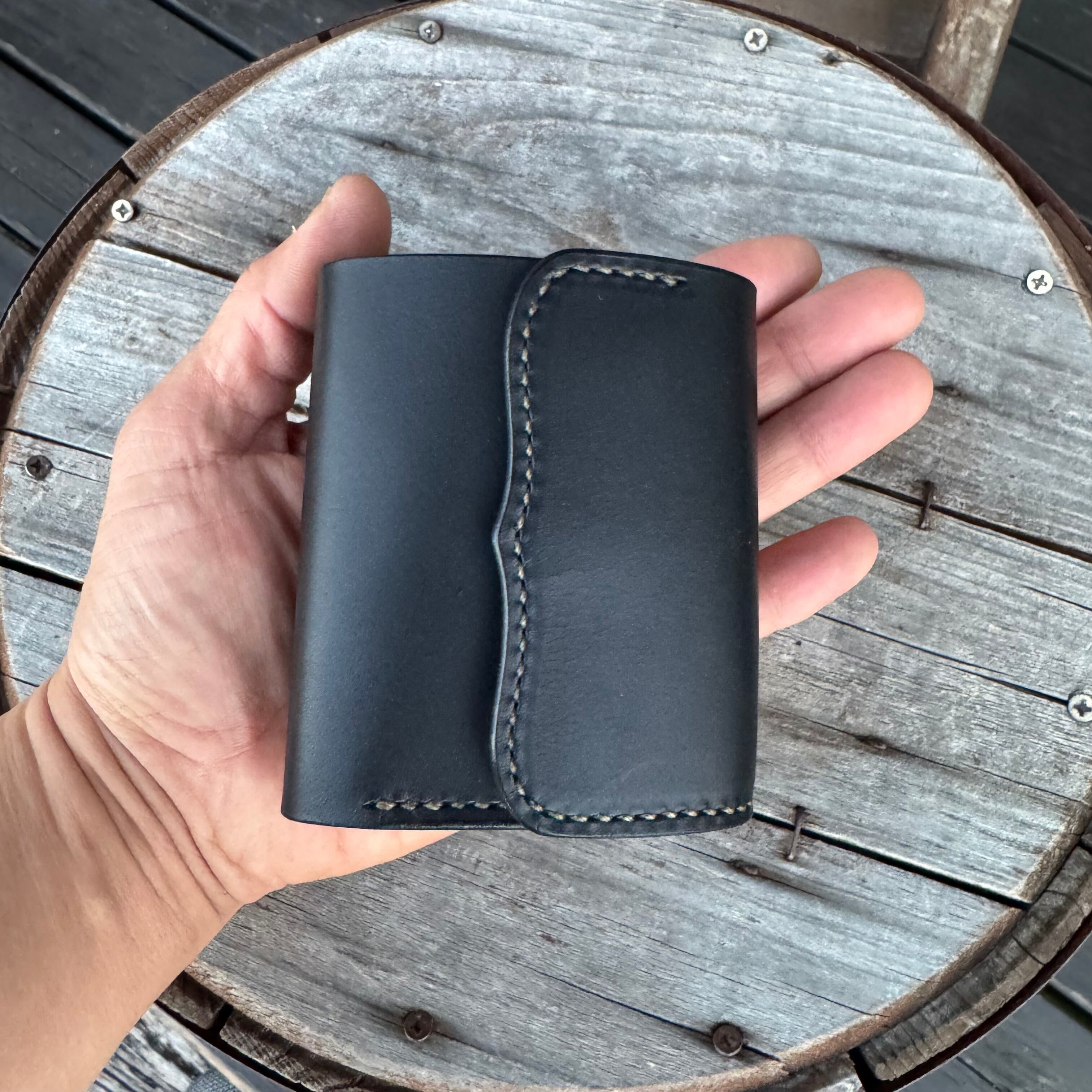 WHOLオリジナル 三つ折りミニウォレット ハンドメイド 財布 本革 牛革