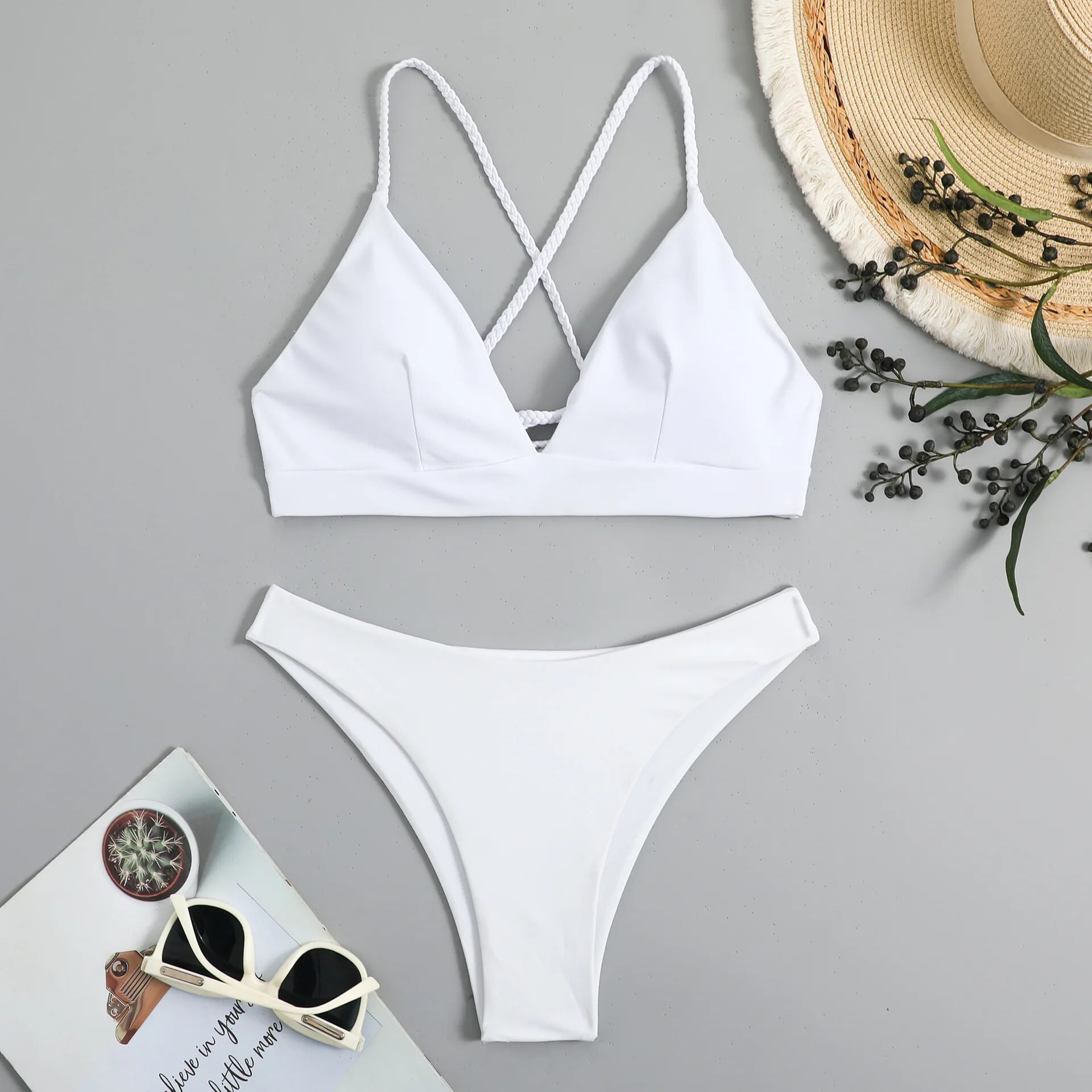 【新品】sandyfeet 2023 コラボ　セパレート水着　ホワイト セクシーな白のビキニ水着女性水着ビーチ水着水着ブラジル Tバック