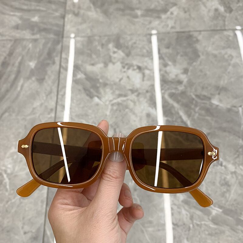 レッドスタンダードブラウン薄手サマー レトロ 夏物 ブラック・アイド・ピーズ61000376229