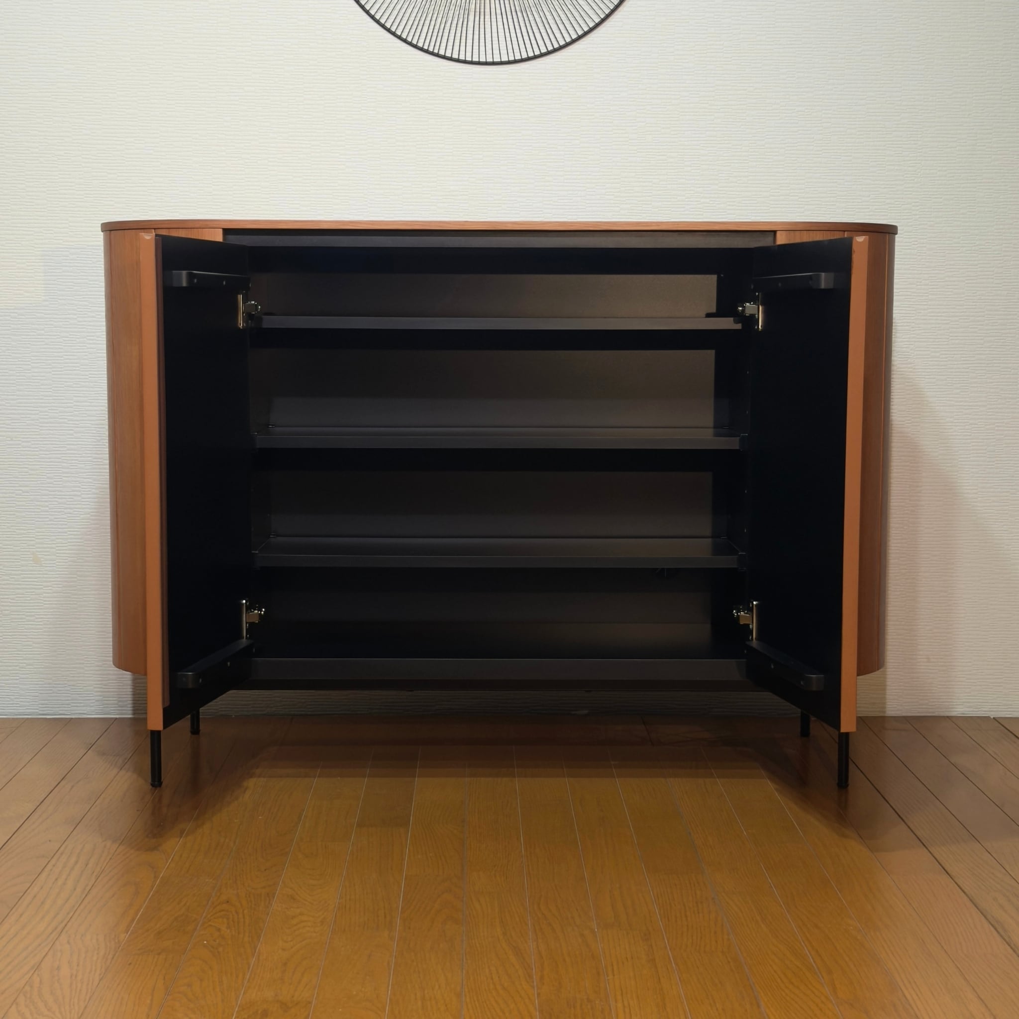 新品】Curved Ribbed Sideboard / チークカラー オーバルフォルム リブ