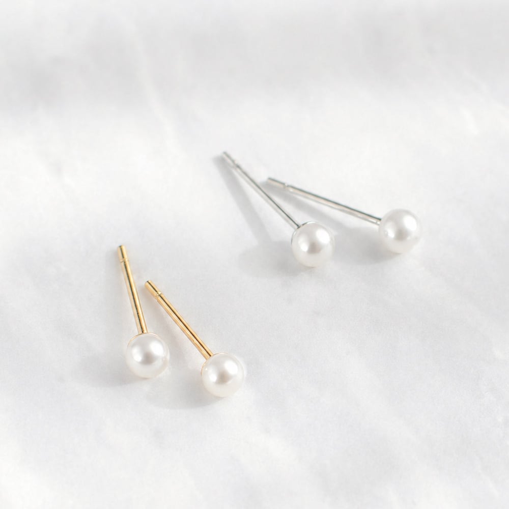 透明感あるベビーパール 淡水パール ピアス ノンホールピアス / 4.0mm セミラウンド / ps-080