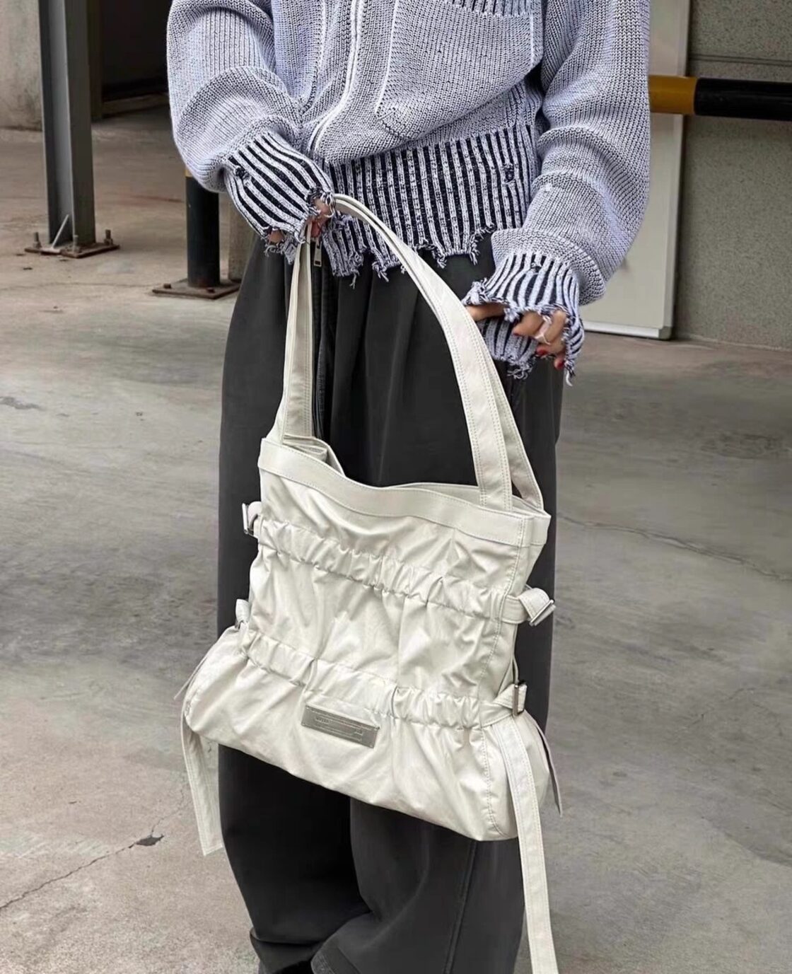 Matin Kim】FAUX LEATHER SEASHELL BAG / MINI BAG | PAY ID