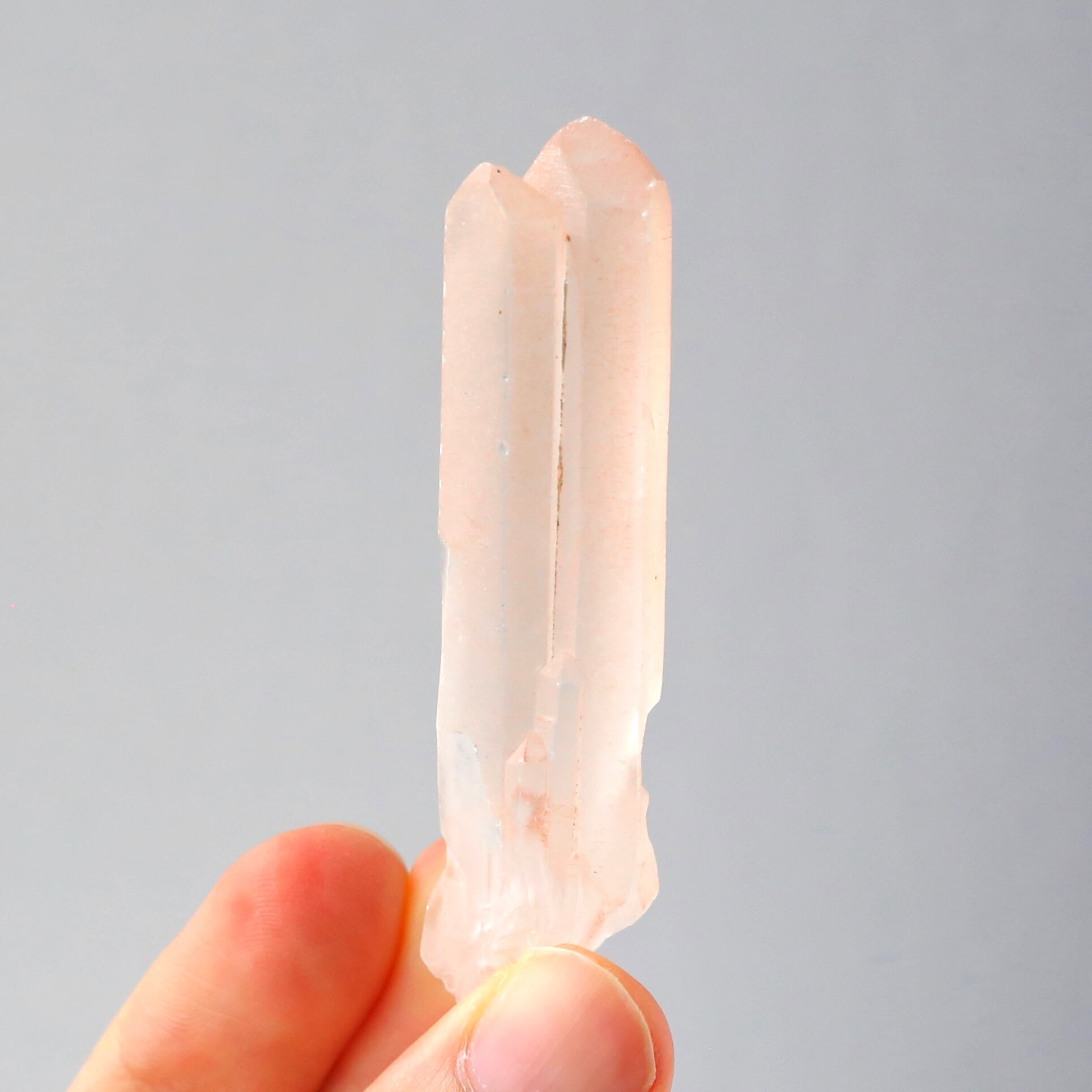 ソウルメイトツイン ピンククォーツ マダガスカル産 天然石 水晶 鉱物