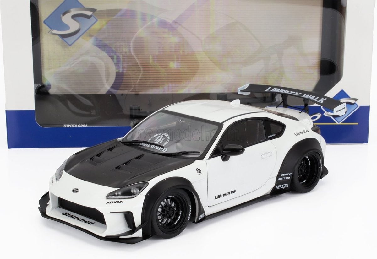 ミニカー 1/18 アウディ GT RS E-TRON GT-SPIRIT 1/18 AUDI GT RS E