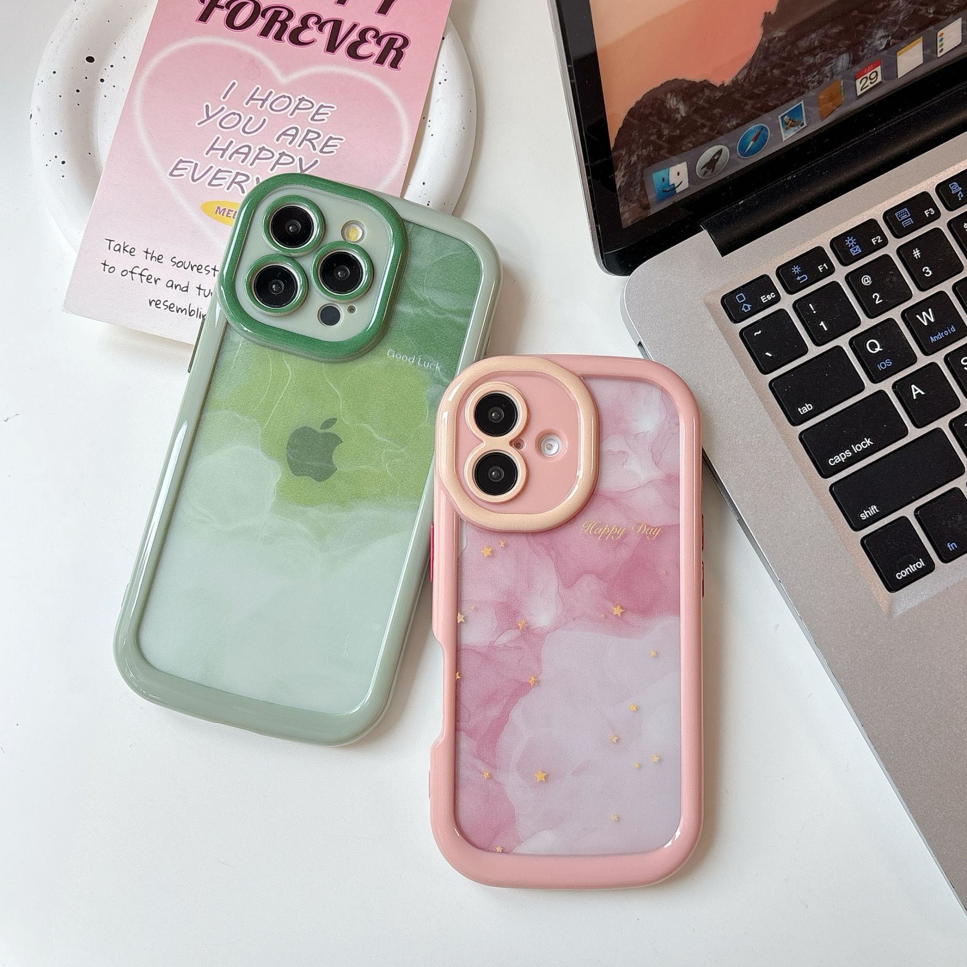 新型iPhone16対応】水彩インクアートの美しさ◎クリアケース