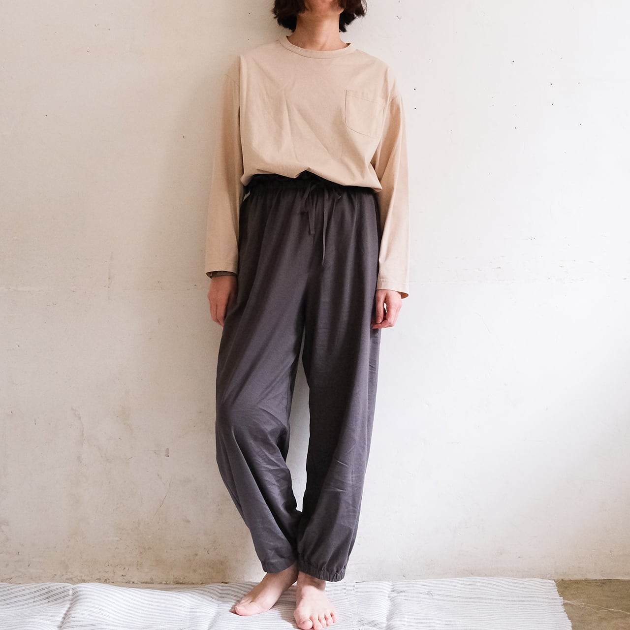 white label］smooth pants | SALUÉ
