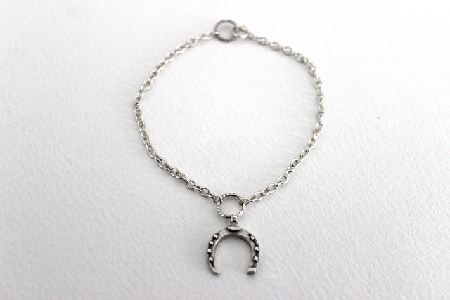 Horseshoe / Vintage Charm Bracelet