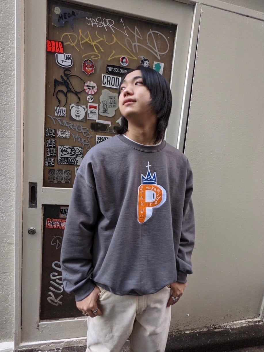 "吉永拓斗 × 深緑" original embroidery "P" sweat / CHACOL