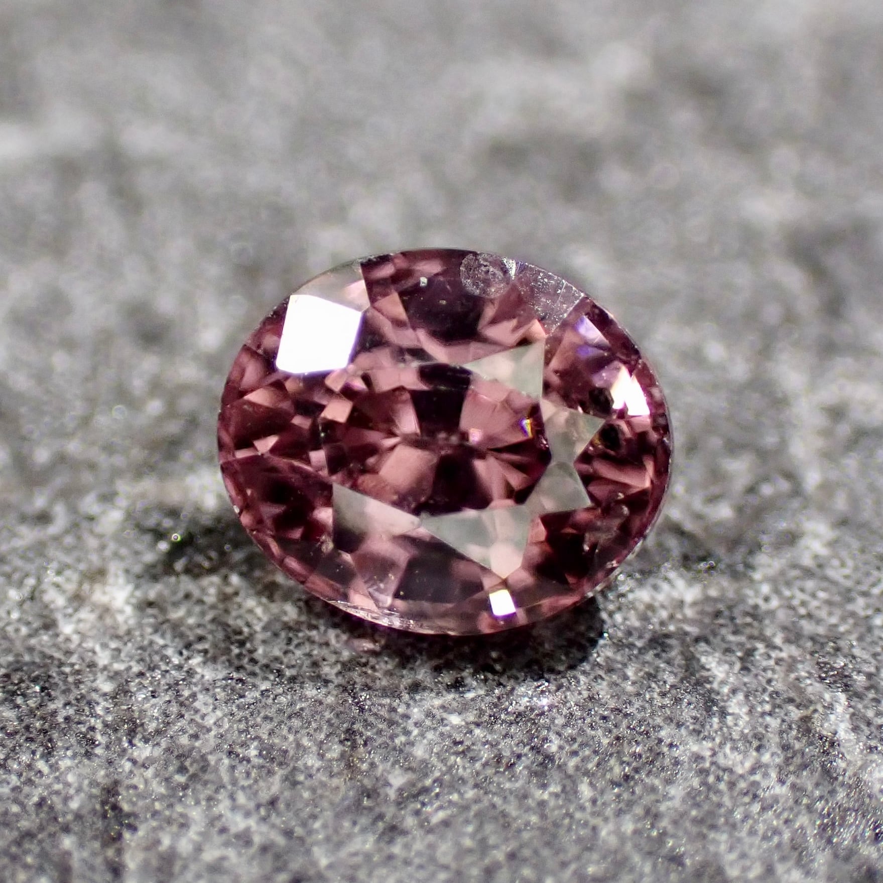 ピンクゾイサイト 0.97ct ルース ピンクタンザナイト 【公式通販】