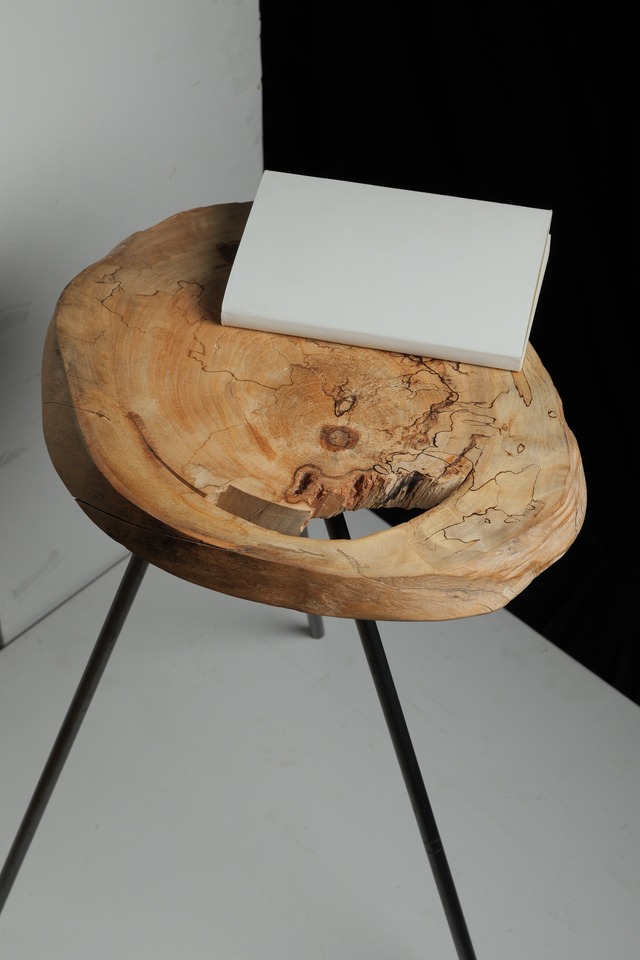 Side table "栃"