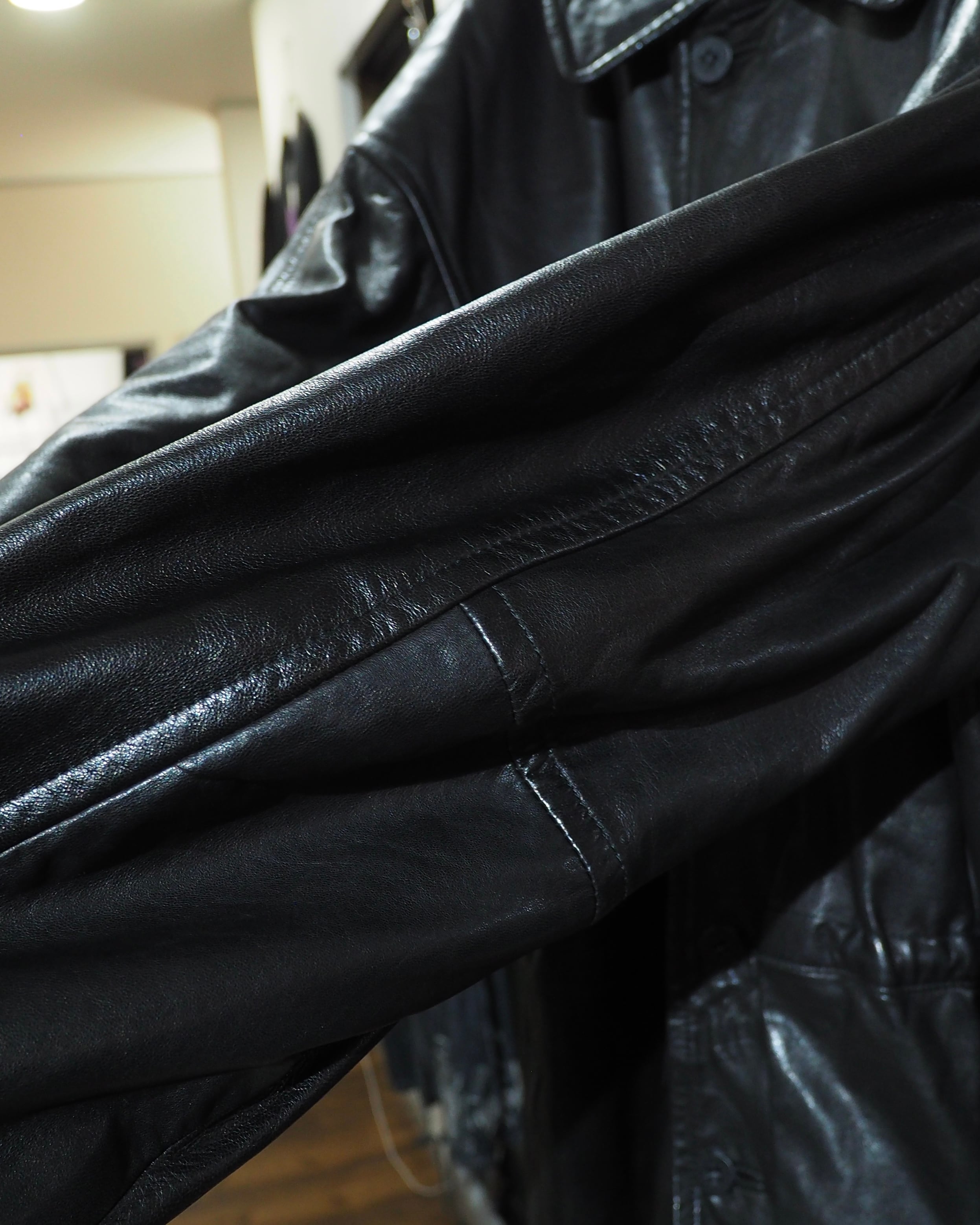 ” 艶美 ‐ Lustful Beauty ” Black Lamb Leather Vintage Half Coat Jacket