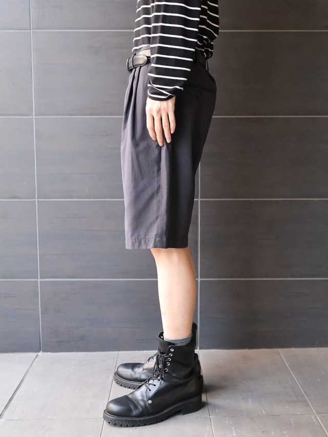 2 tuck wide shorts