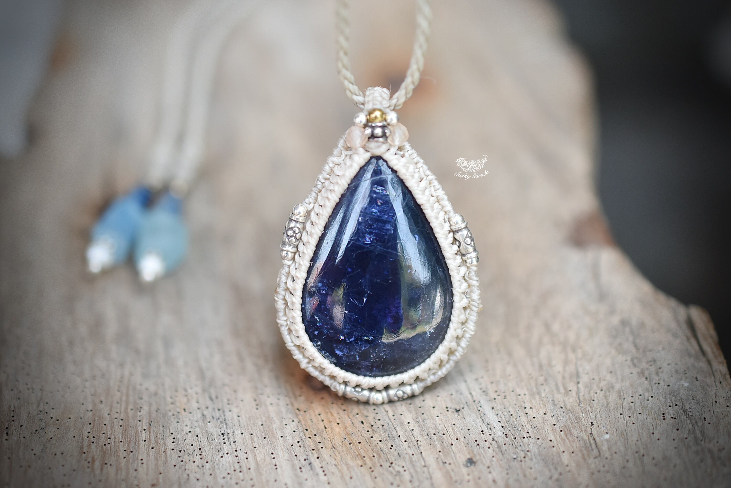 大粒☆アイオライト マクラメネックレス1027 | Funky garuda