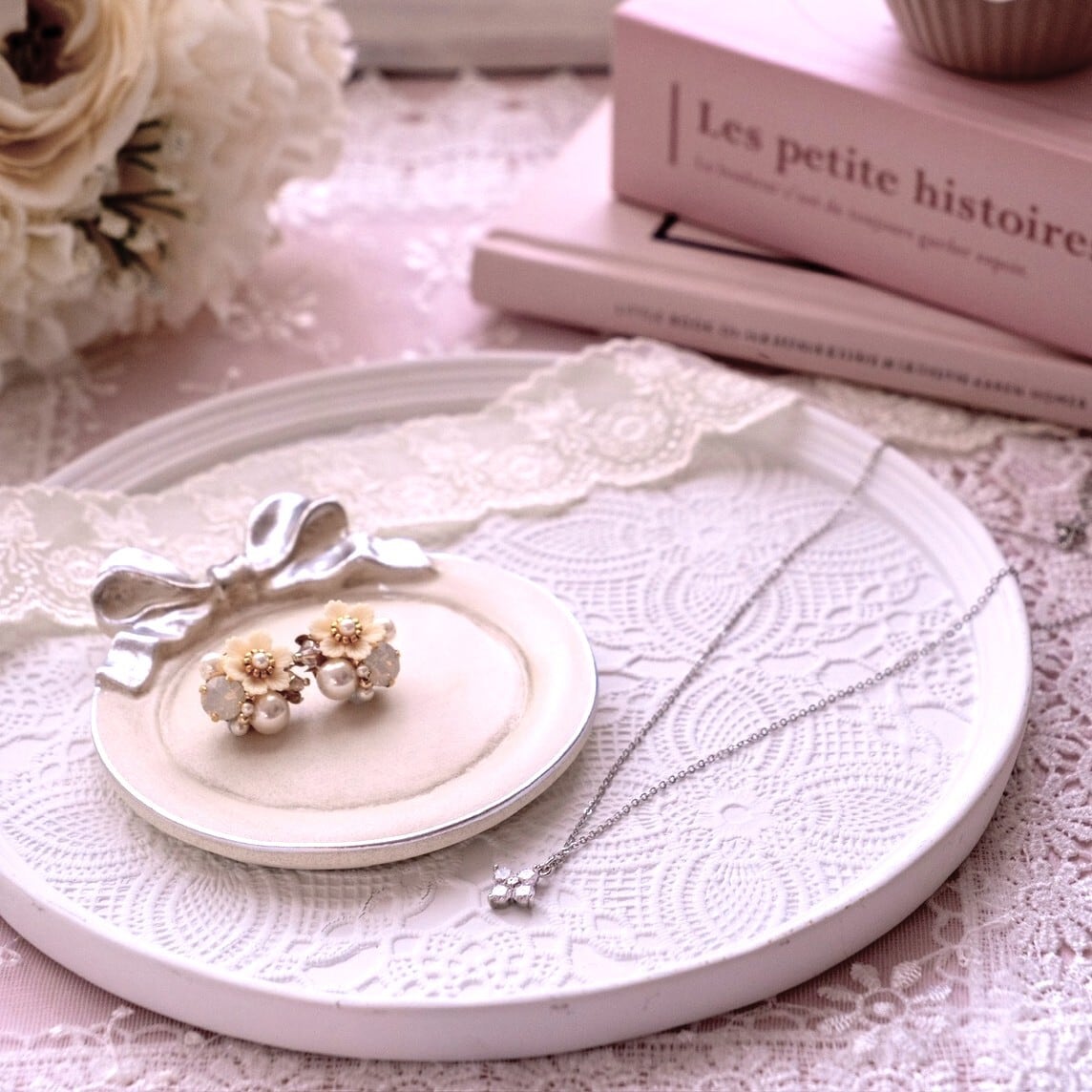 Silver ribbon round tray / シルバーリボンラウンドトレイ | BONNE CHANCE