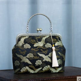 バック 刺繍 チェーン ショルダー コンパクト がま口 飾り房
