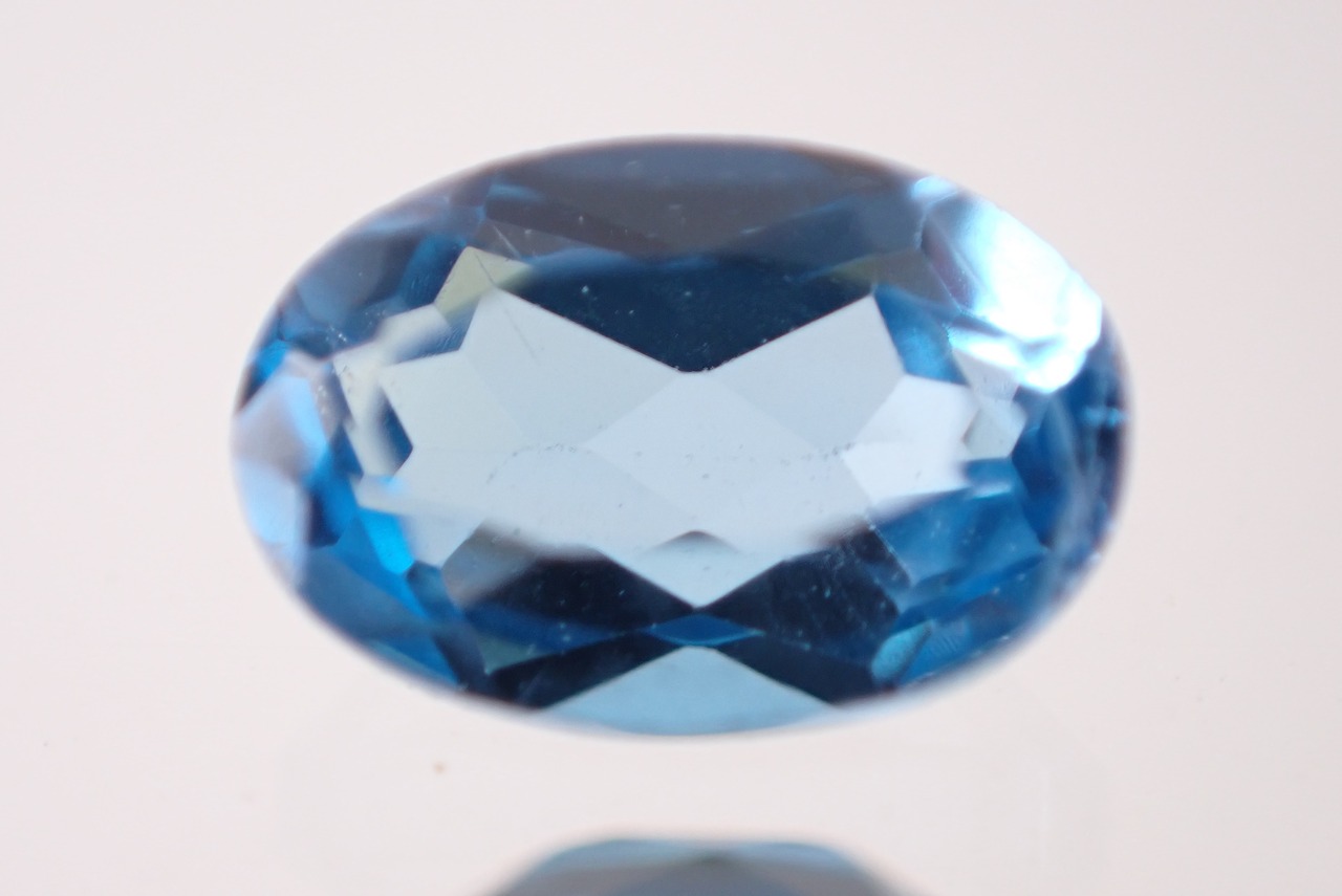 スイスブルートパーズ　0.67ct　[E10-22]