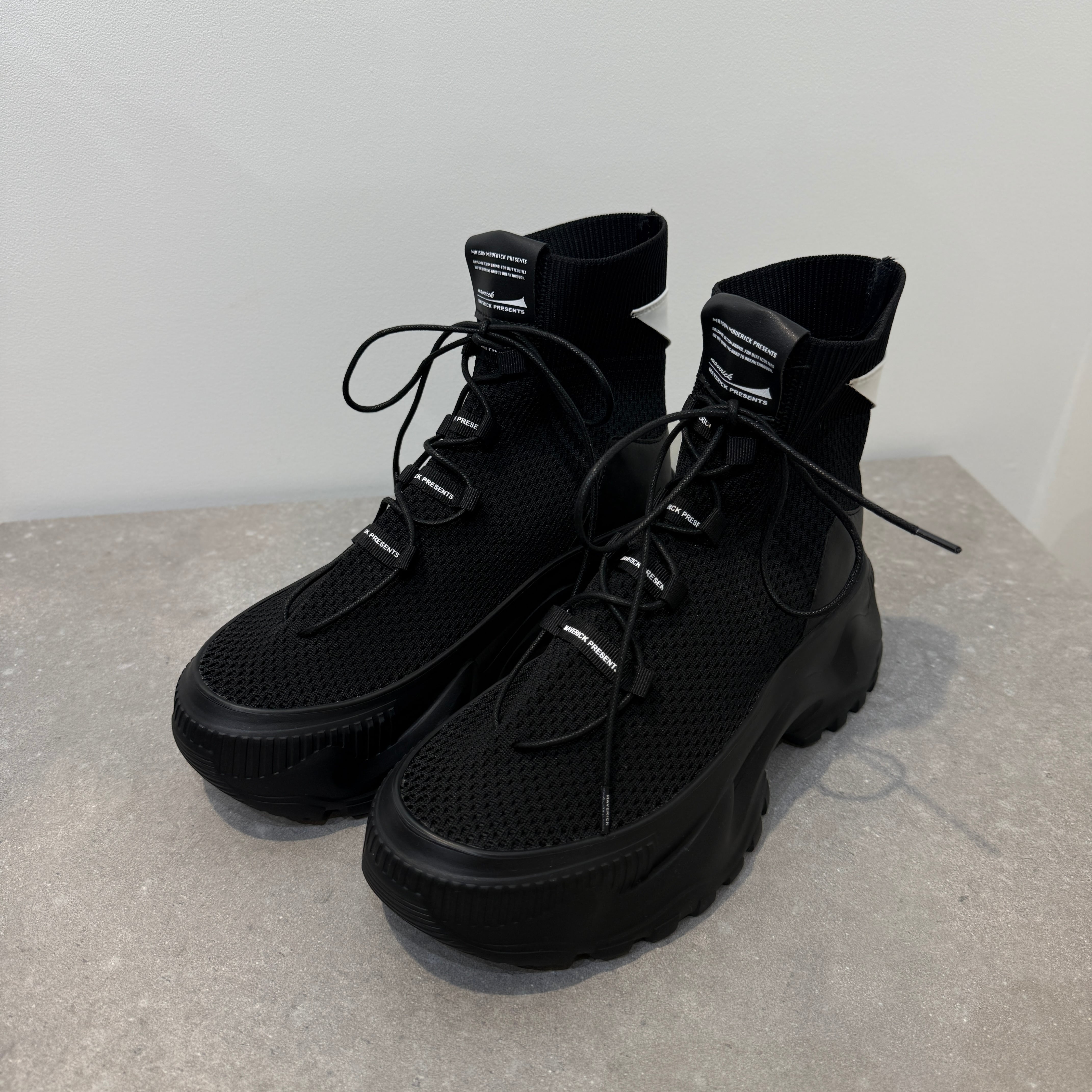 メッシュニットハイトップチャンキーブーツ