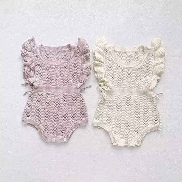 【取寄】フリルとリボンにキュンとくるニットロンパース