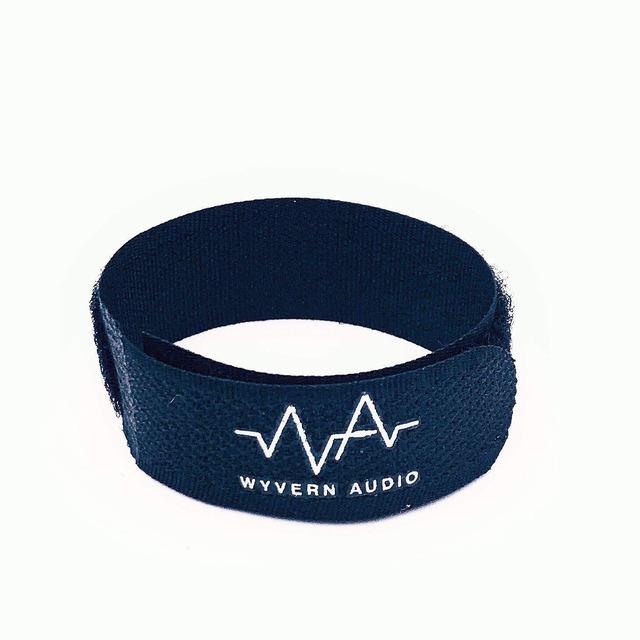 LRセット【バナナプラグ加工済】By 【WYVERN AUDIO】 24K 純銅プラグ スピーカー ケーブル 完成品ハンダ済み 青 2本1組セット （1.5m)