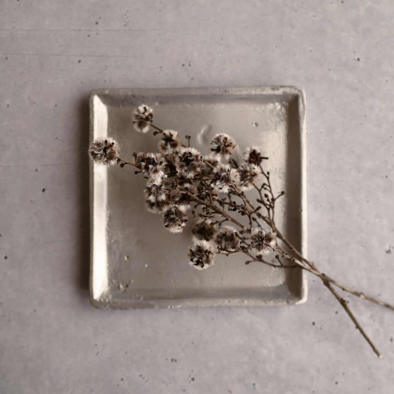 在庫限り 】スクエアプレート《 Mサイズ 》ブラック・シルバー