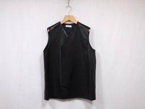 semoh”Leather ZIP Vest Black”