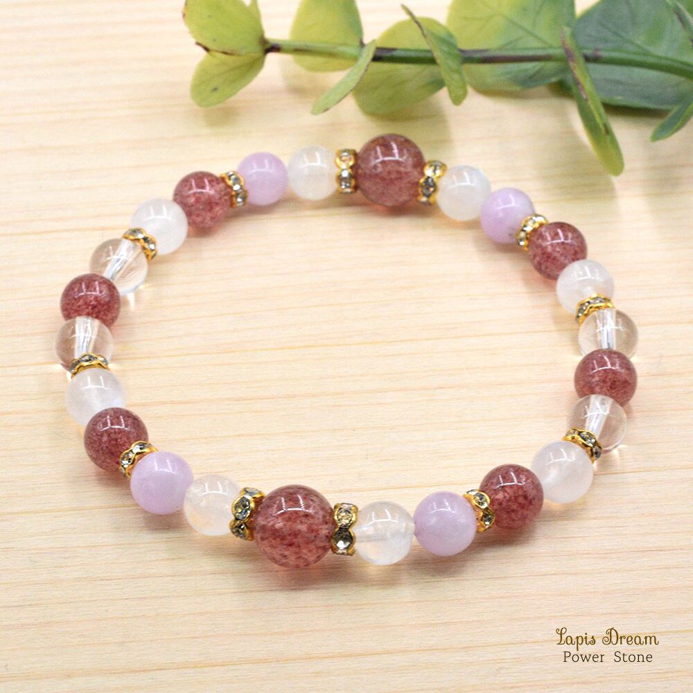 心を癒やして幸せな毎日を送るお守り | ピンクエピドートとムーンストーンの天然石パワーストーン ブレスレット