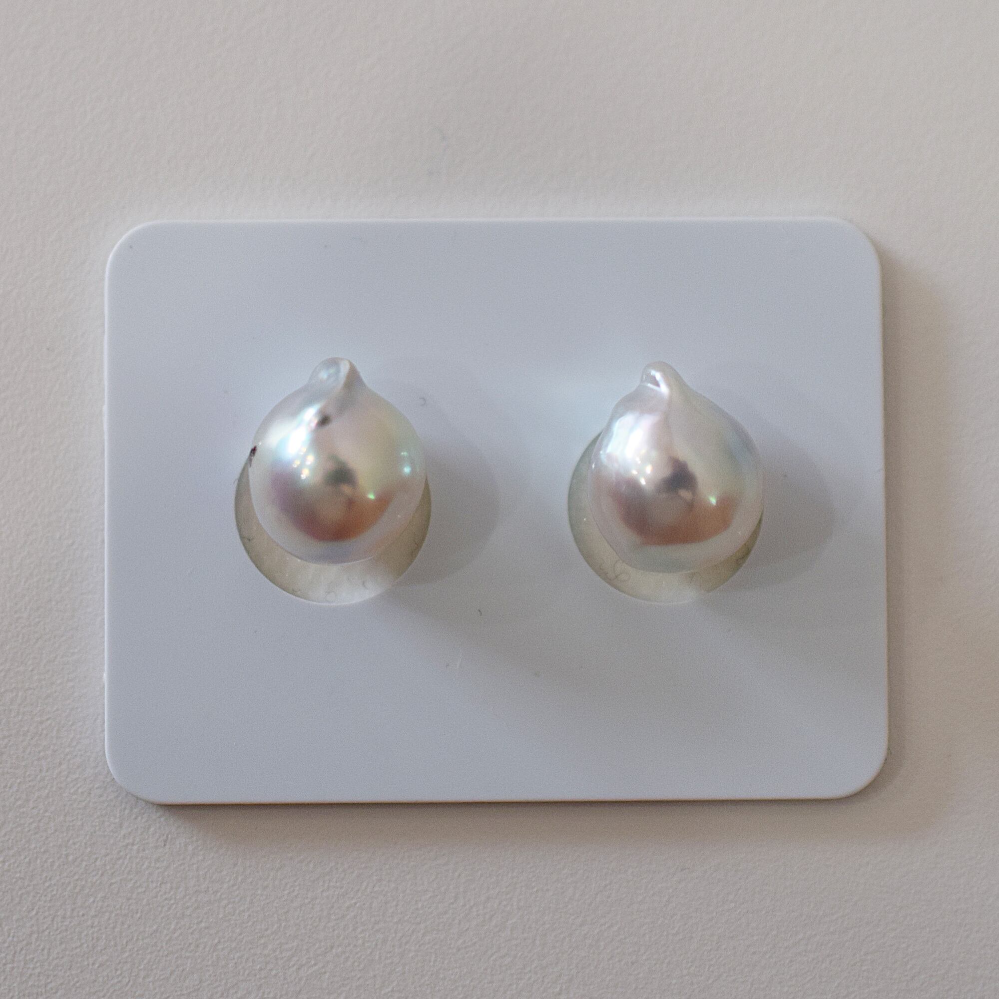 pg132_3］10mm - 10.5mm 大珠 あこや真珠 ピアス イヤリング 無調色