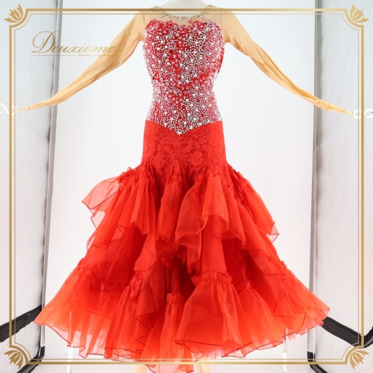 社交ダンス 衣装 スタンダードドレス ドレス ワンピース 赤 フリル レース デモ 競技 ダンス パーティ 発表会 豪華 華やか 真っ赤 上品 レッド系 フリルレース おしゃれ デザイン 競技用 衣装 女性用 パフォーマンス ステージ衣装 ステージパフォーマンス