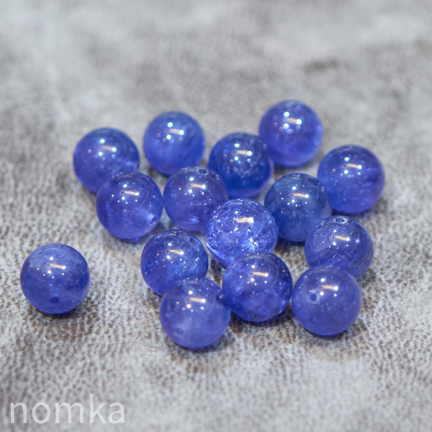 瑞々しく艶めく至高の美結晶】タンザニア産 タンザナイト (高品質/9mm