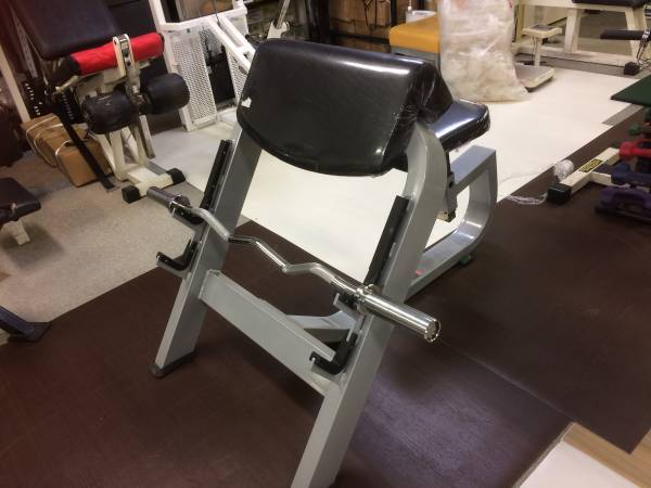 業務用 プリチャーカール台 頑強で使いやすい オールブラック | 筋トレ